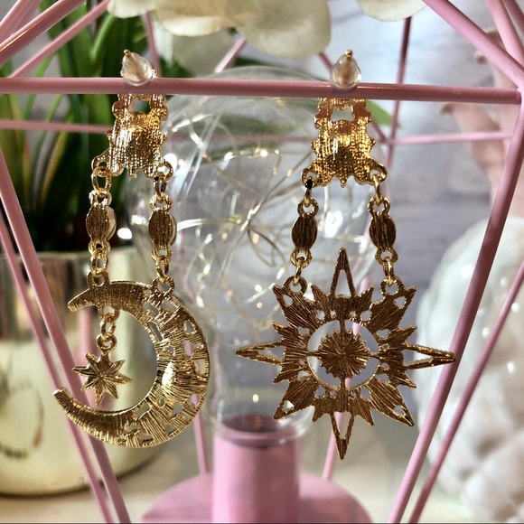 NEW ‘Neverland’ Earrings - Picture 5 of 5